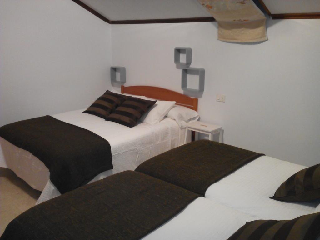 Hostal Meson Do Loyo Portomarin Oda fotoğraf