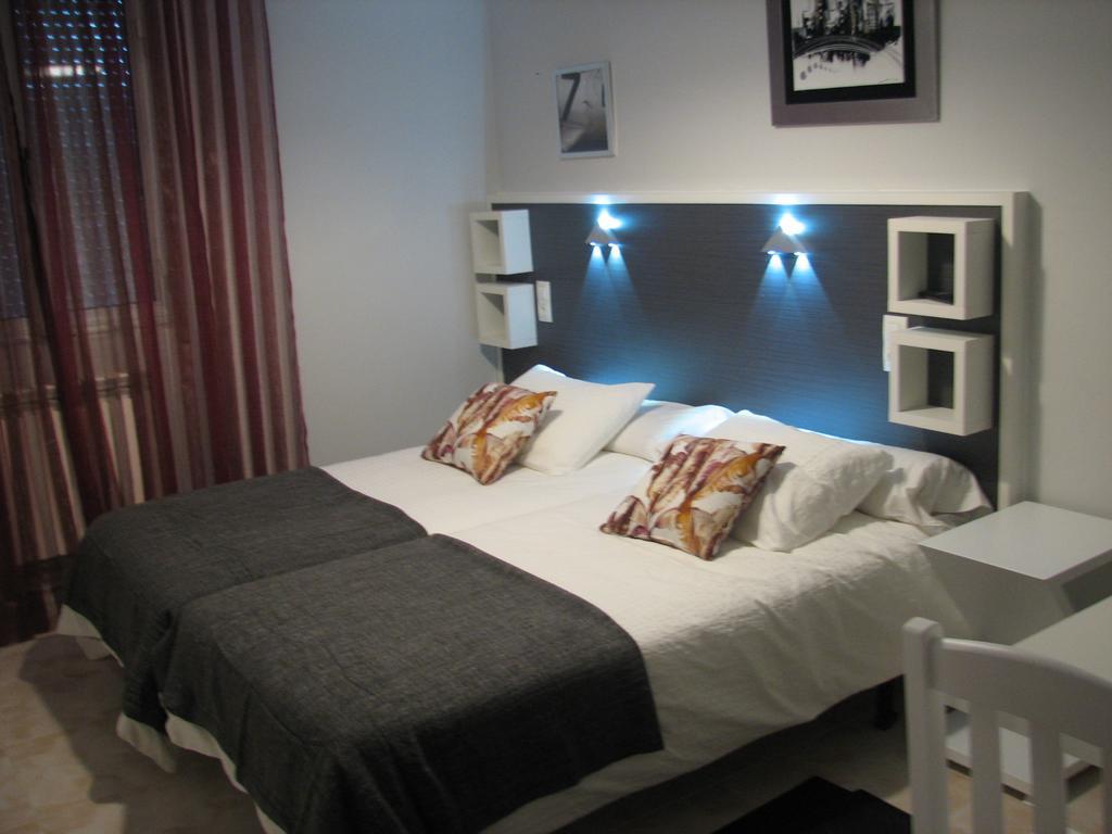 Hostal Meson Do Loyo Portomarin Oda fotoğraf