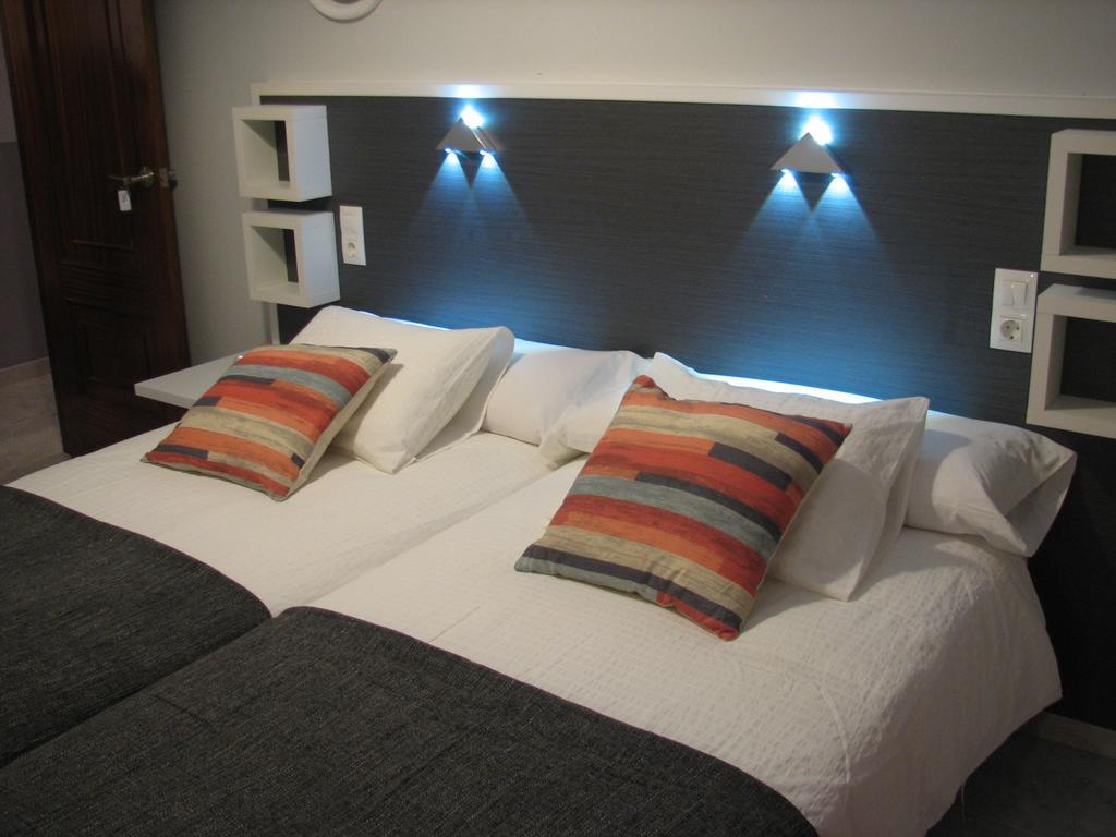 Hostal Meson Do Loyo Portomarin Oda fotoğraf